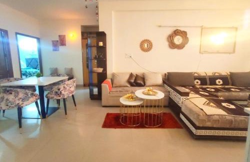 Landran Bed & Breakfast | Family Retreat on Manali Expressway with Breakfast Included