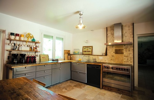 Vergt Cottage | Idyllic Retreat Near Perigord Noir with Pool & Spa