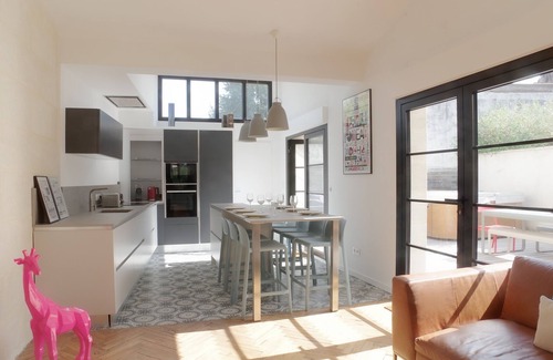 Talence House | Exclusive 3-Bedroom House with Private Patio & Spa