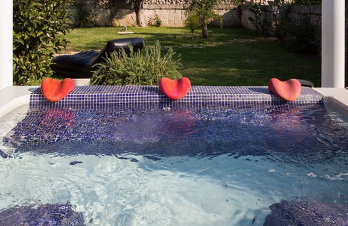Carpignano Salentino Villa | Exclusive masseria in Apulia with pool, jacuzzi, pajare, trulli m595