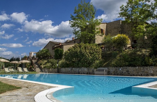Castellina in Chianti Apartment | Idyllic Chianti Villa with Pool, View & Top Guest Rating
