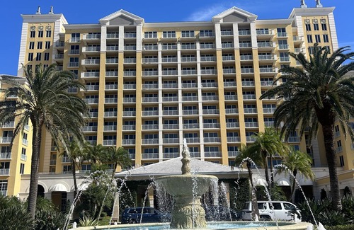 Key Biscayne Condo | Exquisite Oceanside Suite at The Ritz-Carlton Key Biscayne