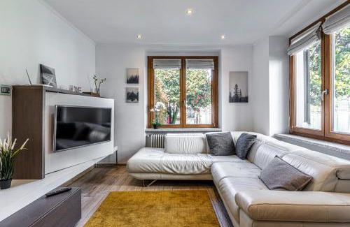 Omegna Apartment | Discover Bella Vista Orta: 4-Star Lakeview Retreat