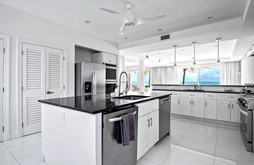 Nassau Villa | Exclusive Beachfront Villa with Private White Sand Retreat