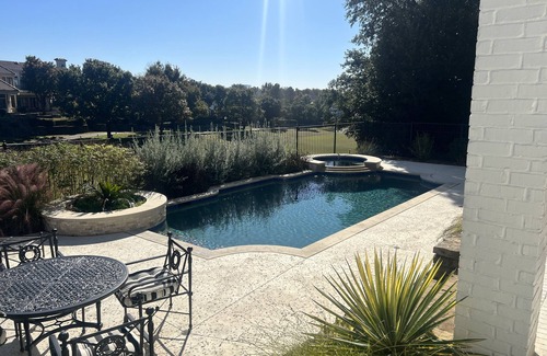 Frisco House | Exclusive Gated 3 Bedroom Retreat with Pool & Golf Course Views