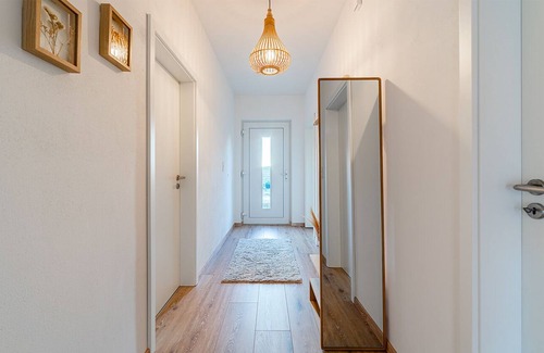Eilsum Apartment | Exclusive, modern apartment with terrace and garden