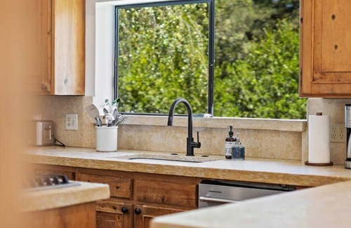 Aptos House | Exclusive Modern Retreat with Spa & Hot Tub - The Johanna House