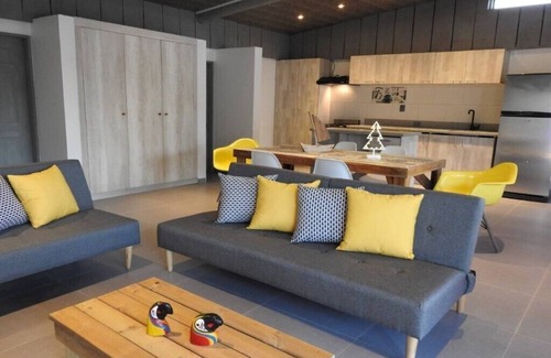 Los Cocos de Playa Linda House | Beachside New House Retreat in Santa Verónica, Colombia