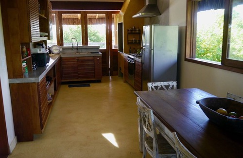 Marau Villa | Ocean View EcoVila with Spa and Breakfast Included