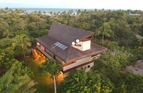 Marau Villa | Ocean View EcoVila with Spa and Breakfast Included