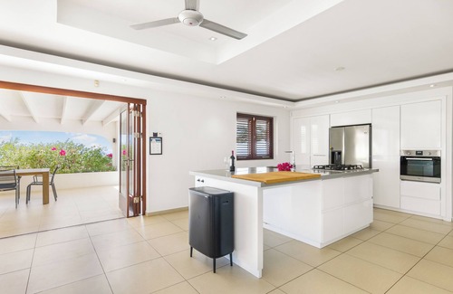Bisento Villa | Exclusive Cas Abou Villa: Private Beach & Oceanfront Pool