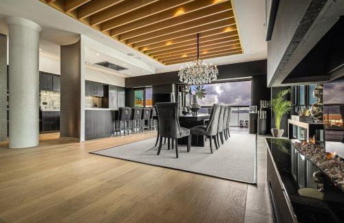 Bergen City Centre Apartment | Exclusive Penthouse with Bryggen Views I MUST SEE