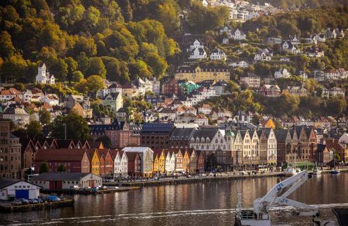 Bergen City Centre Apartment | Exclusive Penthouse with Bryggen Views I MUST SEE