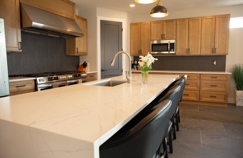 Moab South Valley House | Exclusive Retreats Desert Vista: 6 Bedroom Pool Suites