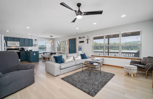 Michael Cabin | Pet-Friendly River Cabin on Stilts - Rated 9.8/10 by Guests