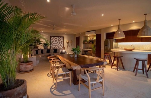 Troncones Villa | Inviting Tropical Villa with Pool & Spa in Punta Majahua