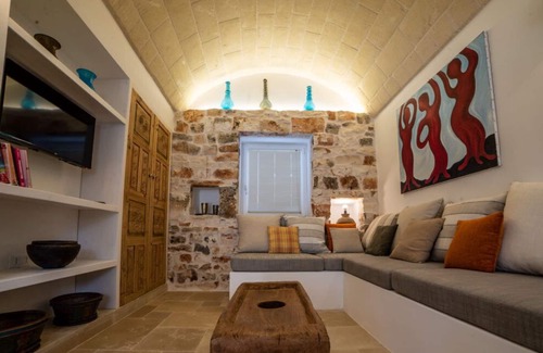 San Michele Salentino Villa | Exclusive trullo with swimming pool