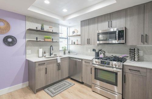 Kierland Apartment | Bright & Sunny 2 BR Unit with Oceanfront Views
