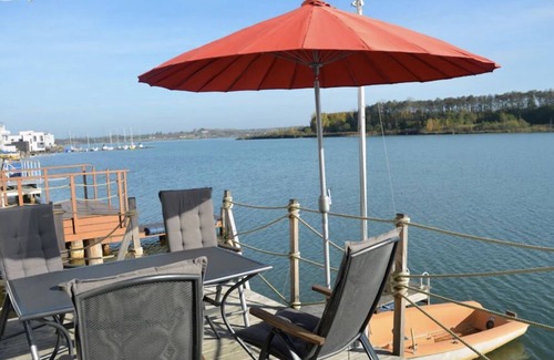 Kahnsdorf Condo | Waterfront Retreat with Pool and Ocean Views - 9.6/10 Rated