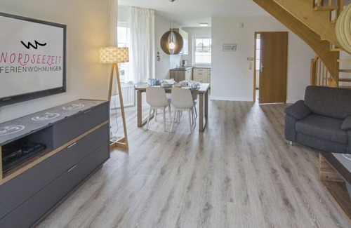 Norddeich House | Pet-Friendly Vacation Home in Norddeich with Ocean View