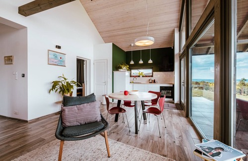 Budajeno Ski Chalet | Idyllic Guest House Near Budapest with Refreshing Pool