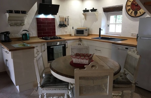 La Fagette Cottage | Adults-Only Retreat with Heated Pool & Ocean View