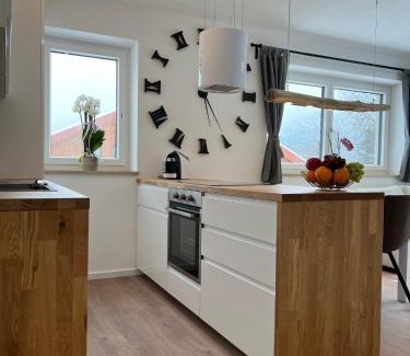 Tiefgraben Apartment | Exclusive Apartment with Ocean View - Auszeit Mondsee