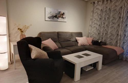 Canet de Berenguer Apartment | Exclusivo apartamento en Canet with Oceanfront Pool Access