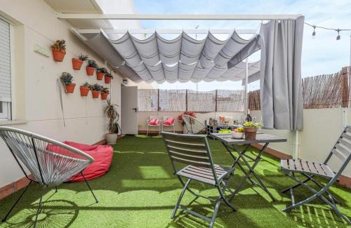 San Roque Apartment | Elegant Duplex with Terrace in Sevilla, 4-Star Rating