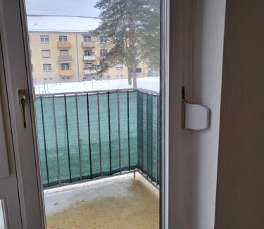 Hohenmoelsen Apartment | Family-Friendly Retreat at Exclusivwohnung Hohenmölsen
