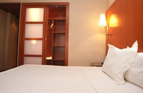 Cuenca Hotel | Exe Cuenca: Family-Friendly Retreat with 4-Star Comfort