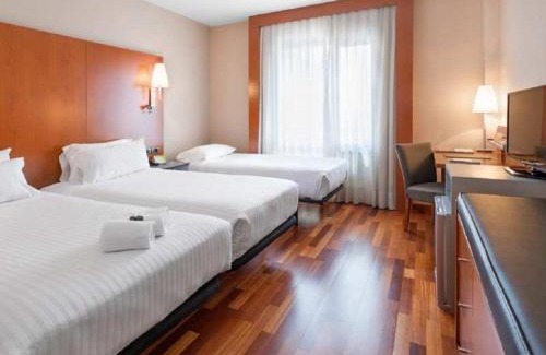Cuenca Hotel | Exe Cuenca: Family-Friendly Retreat with 4-Star Comfort