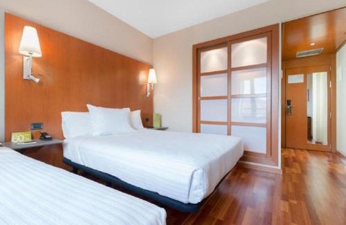 Cuenca Hotel | Exe Cuenca: Family-Friendly Retreat with 4-Star Comfort
