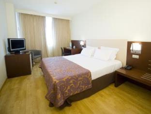 Seville Hotel | Discover Exe Isla Cartuja: Family-Friendly 4-Star Retreat