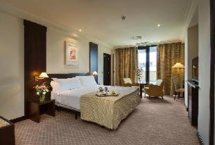 Las Campas y San Claudio Hotel | Discover Exe Oviedo Centro: 4-Star Comfort for Families