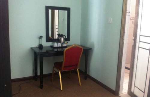 Gaborone Hotel | Family-Friendly Stay at Exec Closets Hotel with Breakfast