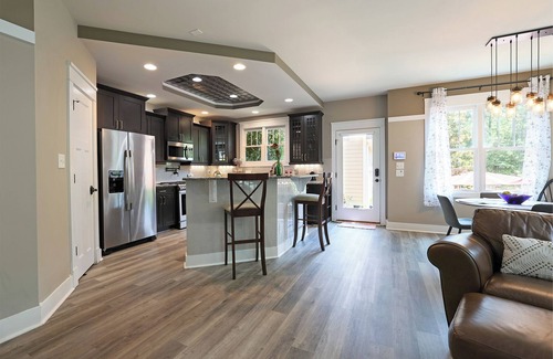 Durham House | Eco-Friendly Exec Townhome with EV Charger and Spa