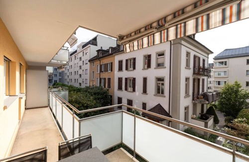 Seefeld Apartment | Executive 1BD flat/city center (Hösch 2)