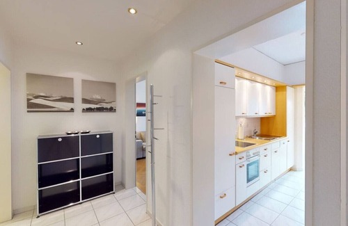 District 8 Apartment | Executive 1BR flat, city center (Hammer 1)