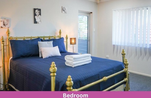 North Ward Apartment | Executive Apartment Overlooking The Water - Lovely views