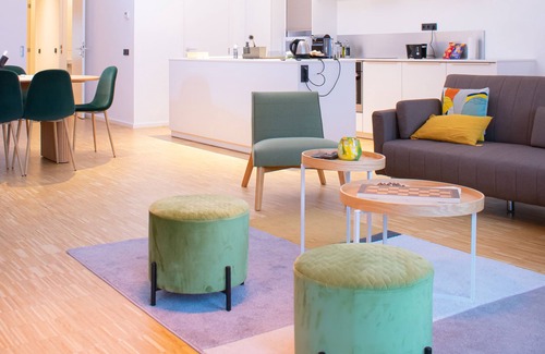 Saint-Josse-ten-Noode Apartment | Top-Rated Executive Serviced Residence with Parking & More
