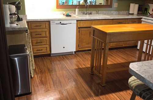 Greenville House | Impressive Home Near Downtown Greenville with Lake Views
