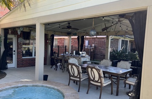 Cypress House | Executive Home on Golf Course , Pool, Spa and more