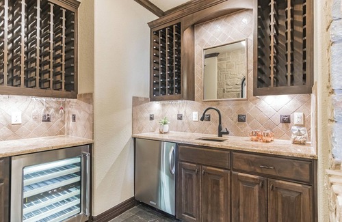 Spicewood House | Executive home with hill country views in gated golf community with amenities