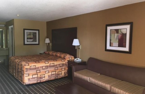 Longview Hotel | Convenient Executive Inn & Suites in Longview for Families