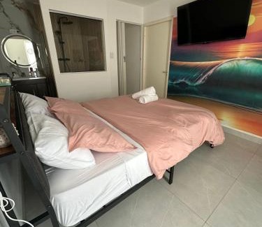 Madiki Hotel | Budget-Friendly Stay at Executive Inn Aruba Awaits You