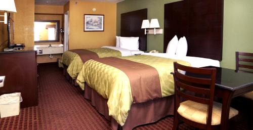 Opp Hotel | Family-Friendly Stay at Executive Inn Opp with Kitchen Access