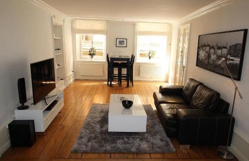 Gamla Stan Apartment | Unique Executive Living in Old Town - Rated 8.9/10!
