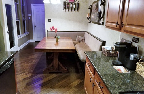 Las Colinas House | Executive Luxury Comfort with lots of amenities