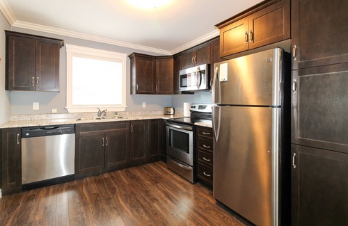 Terra Nova Apartment | Tranquil Home in the City Center with Family-Friendly Amenities